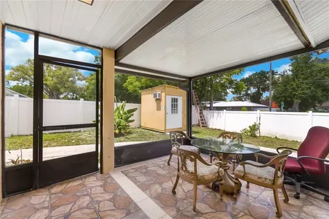 613 Forest Hills Drive Brandon FL 33510