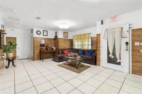 613 Forest Hills Drive Brandon FL 33510
