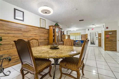 613 Forest Hills Drive Brandon FL 33510