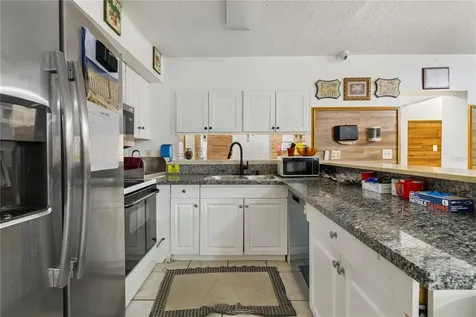 613 Forest Hills Drive Brandon FL 33510
