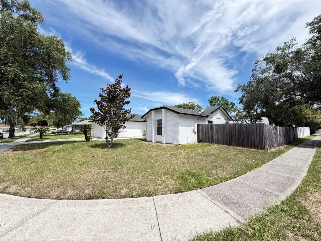 9923 Castleton Street Orlando FL 32817
