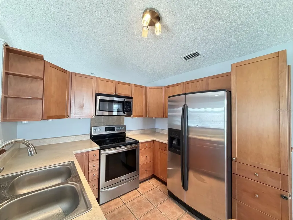 9923 Castleton Street Orlando FL 32817