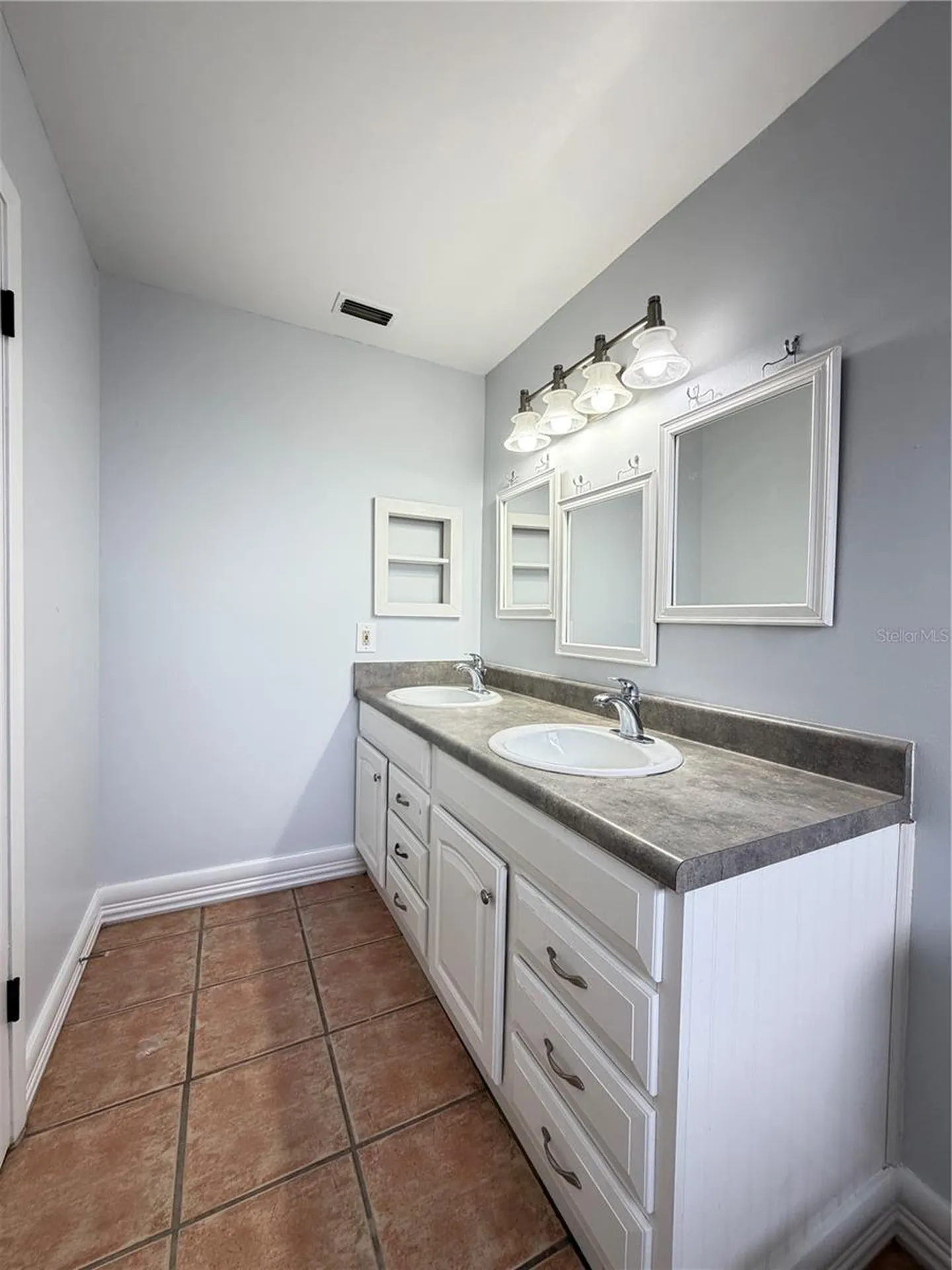 9923 Castleton Street Orlando FL 32817