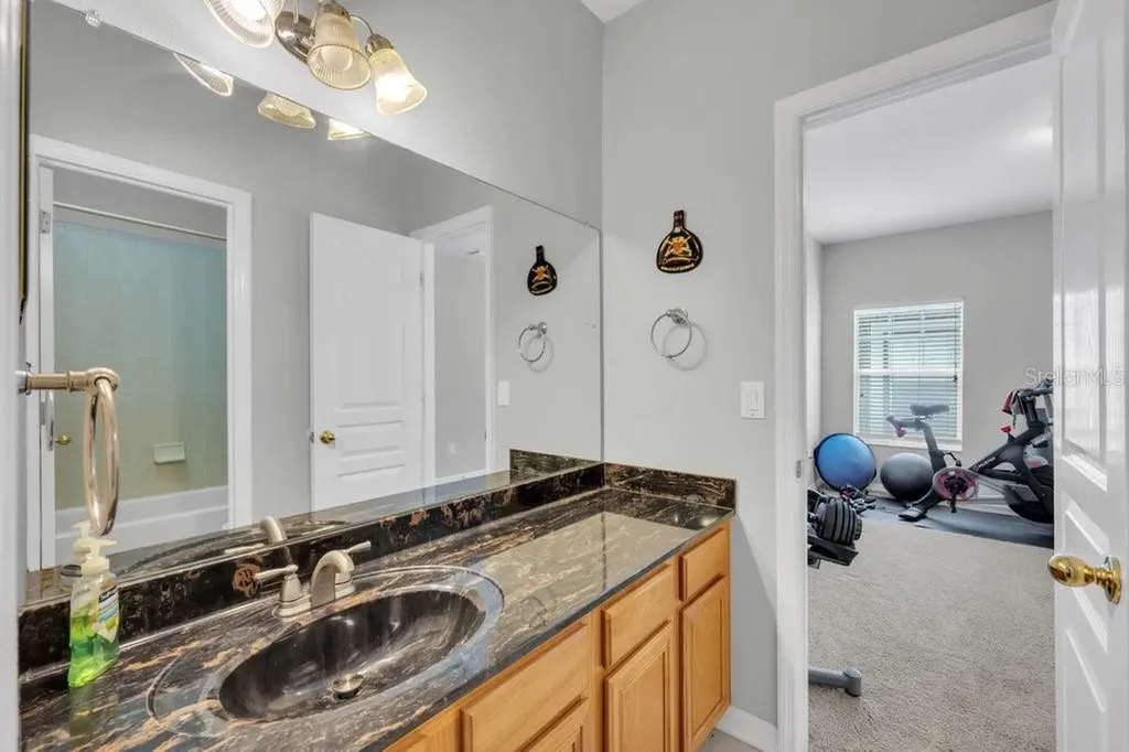 16007 Mulberrypark Circle Lithia FL 33547