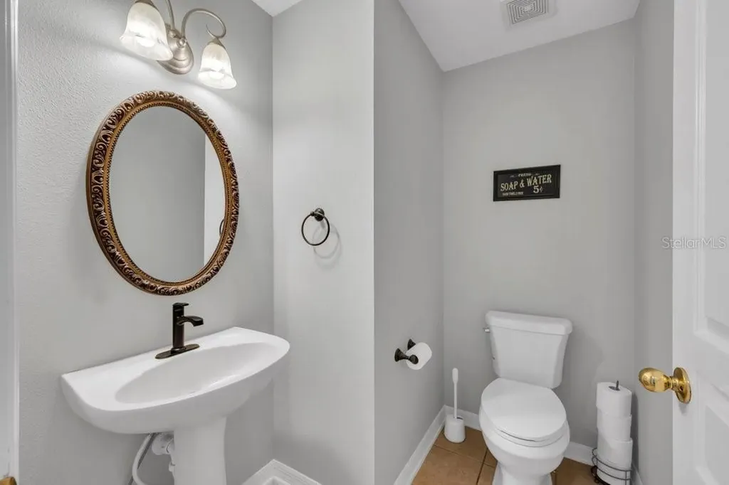 16007 Mulberrypark Circle Lithia FL 33547