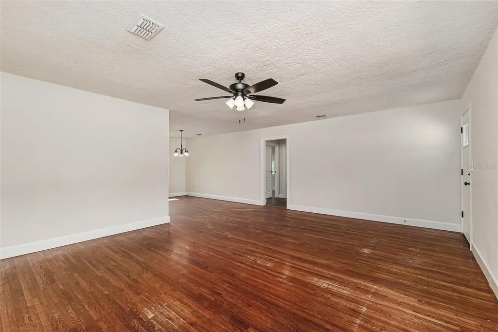 1470 Carolina Avenue Mulberry FL 33860