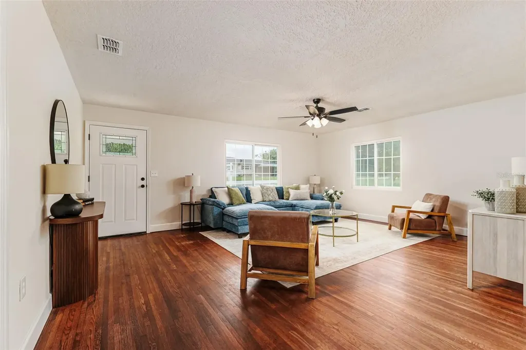 1470 Carolina Avenue Mulberry FL 33860