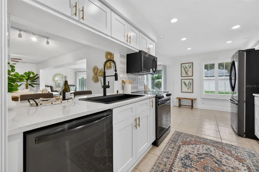 1022 Eden Isle Drive NE St Petersburg FL 33704