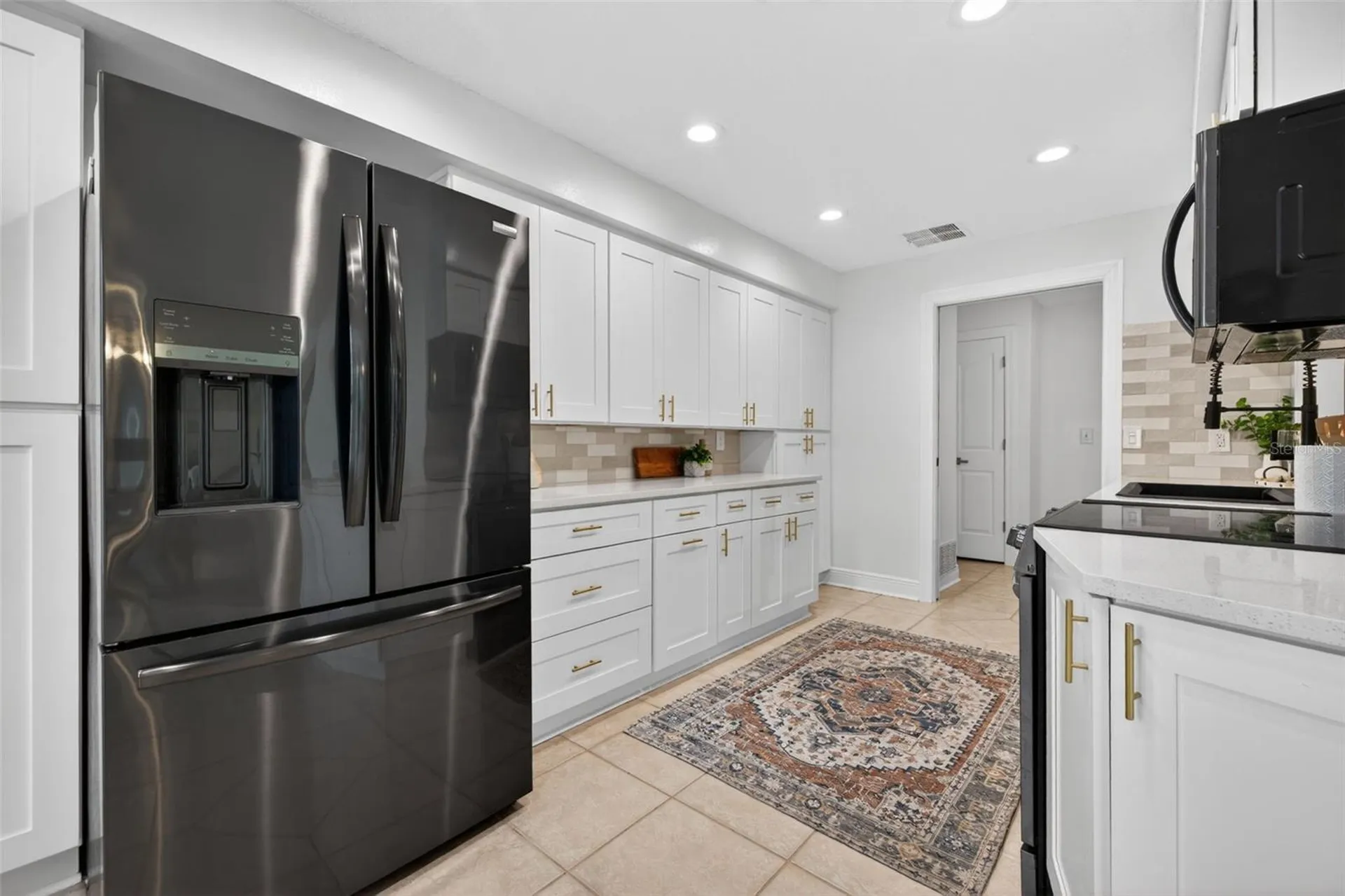 1022 Eden Isle Drive NE St Petersburg FL 33704