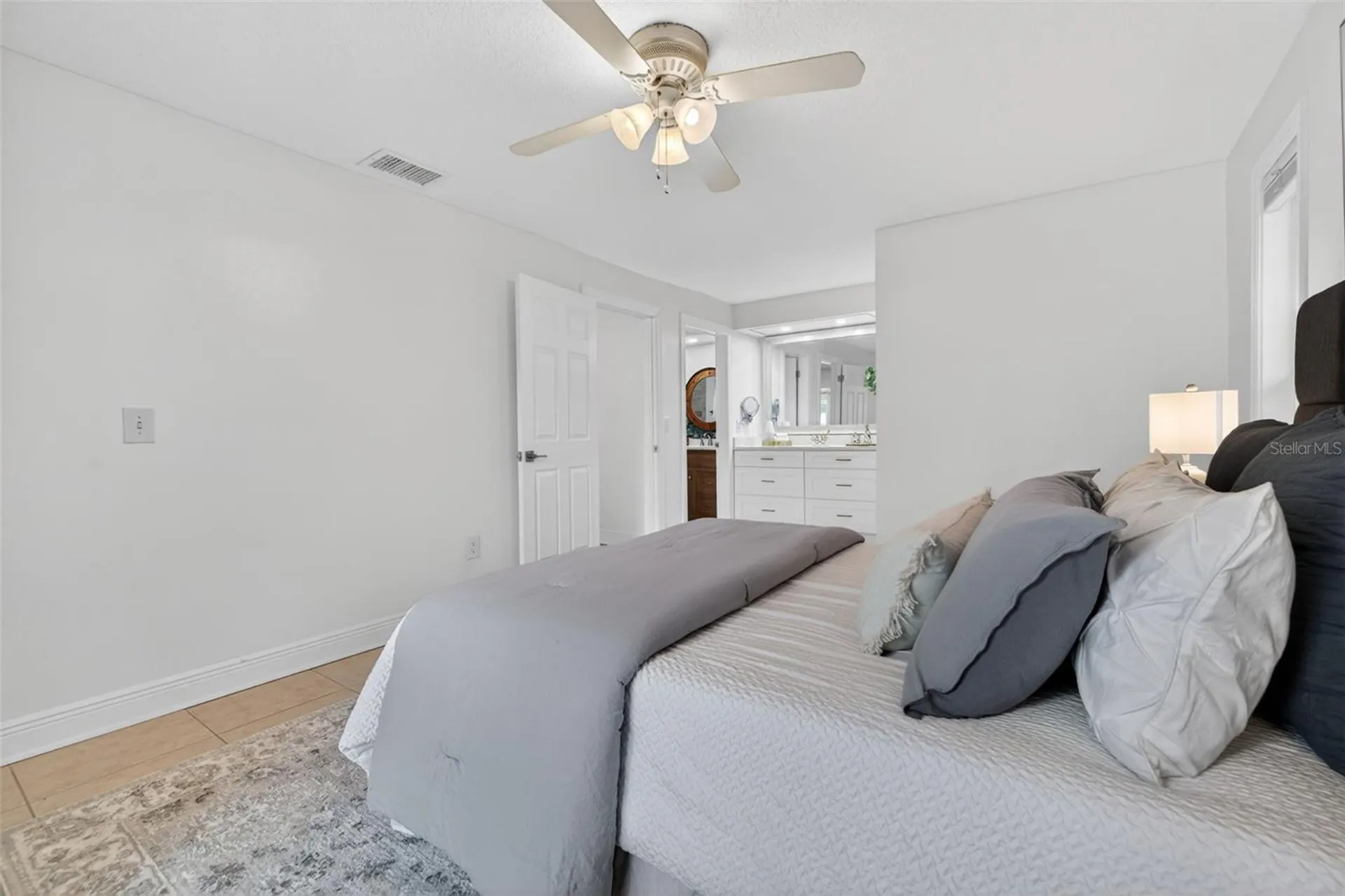 1022 Eden Isle Drive NE St Petersburg FL 33704