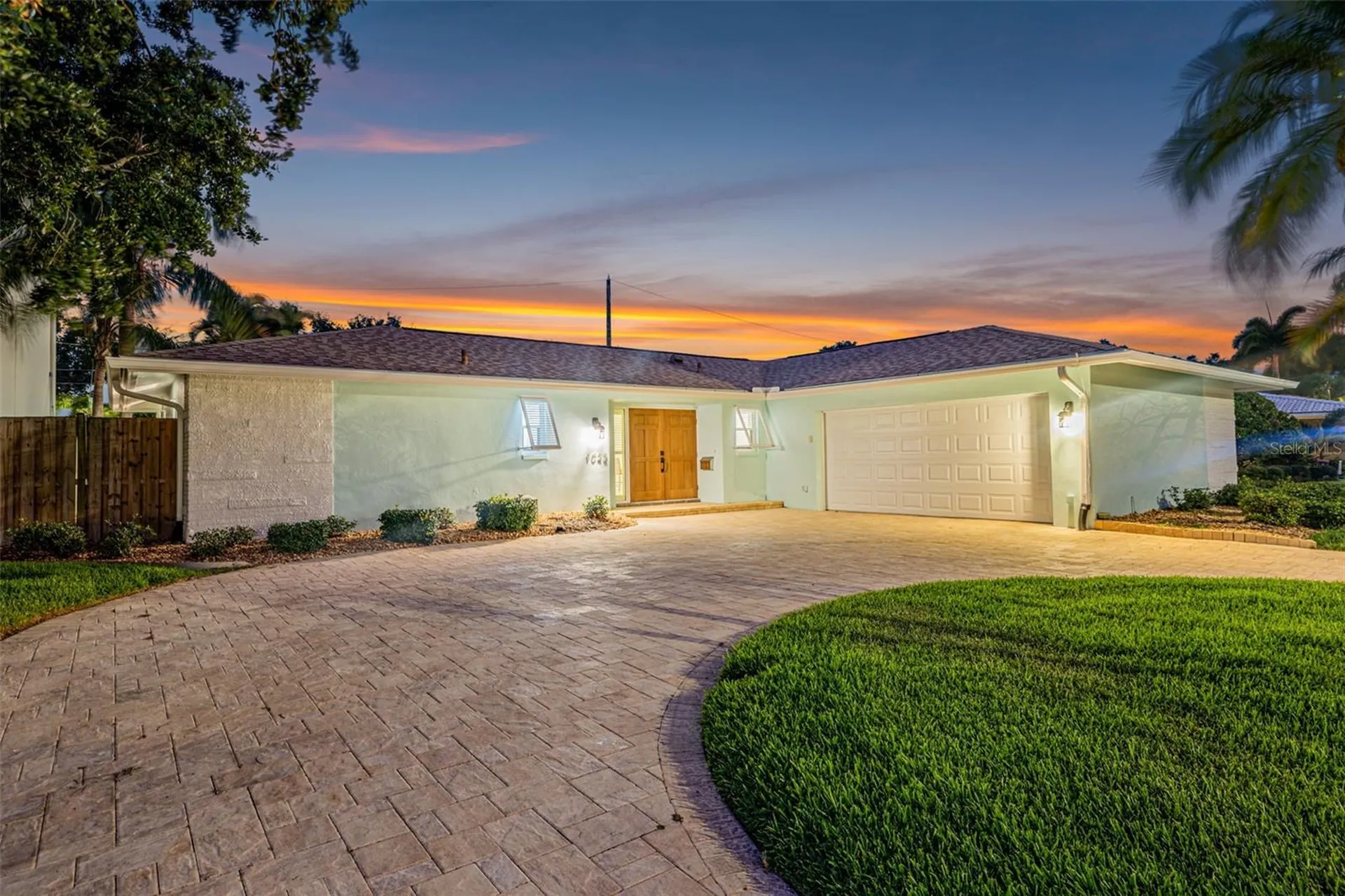 1022 Eden Isle Drive NE St Petersburg FL 33704