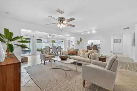 1022 Eden Isle Drive NE St Petersburg FL 33704