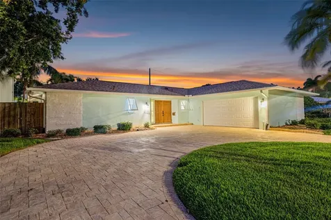 1022 Eden Isle Drive NE St Petersburg FL 33704