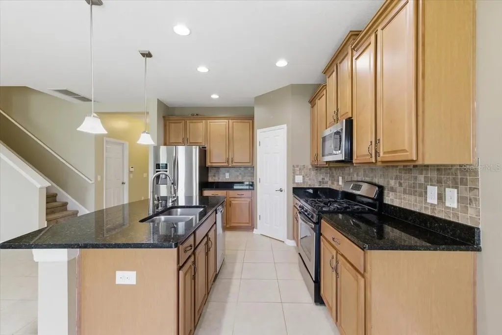 5105 Oakline View Drive Lithia FL 33547