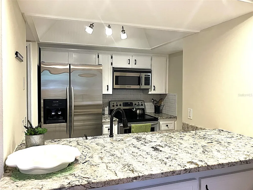 956 5th Street Clermont FL 34711