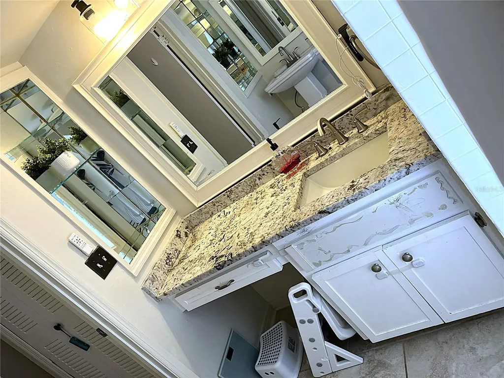 956 5th Street Clermont FL 34711