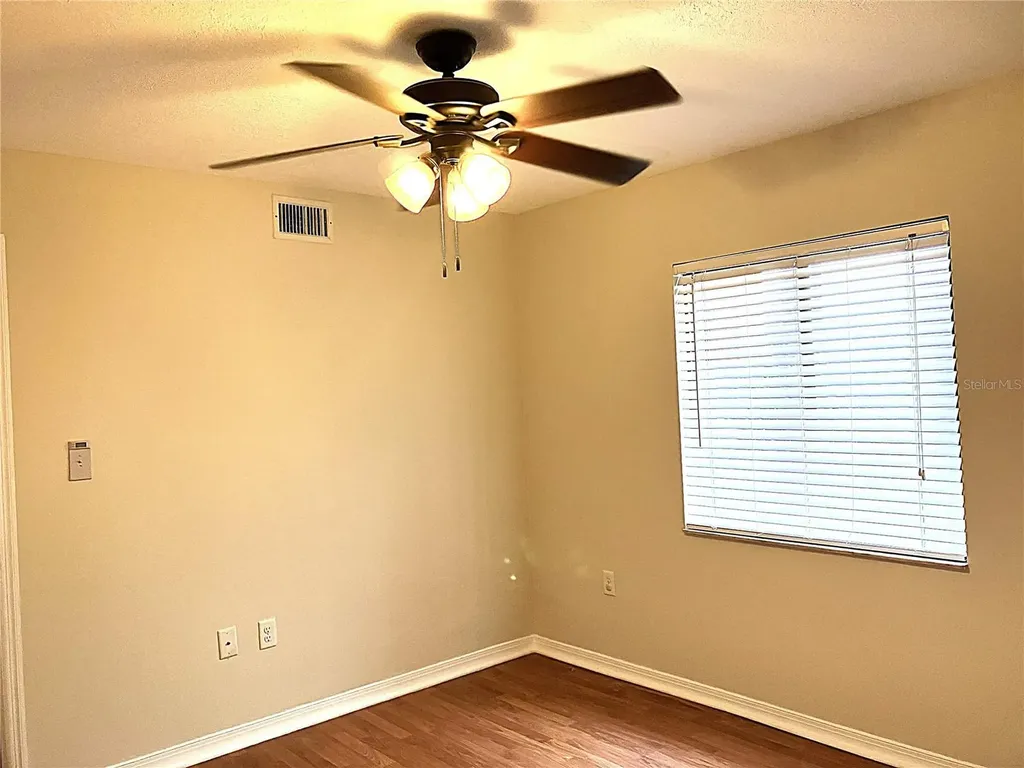 956 5th Street Clermont FL 34711