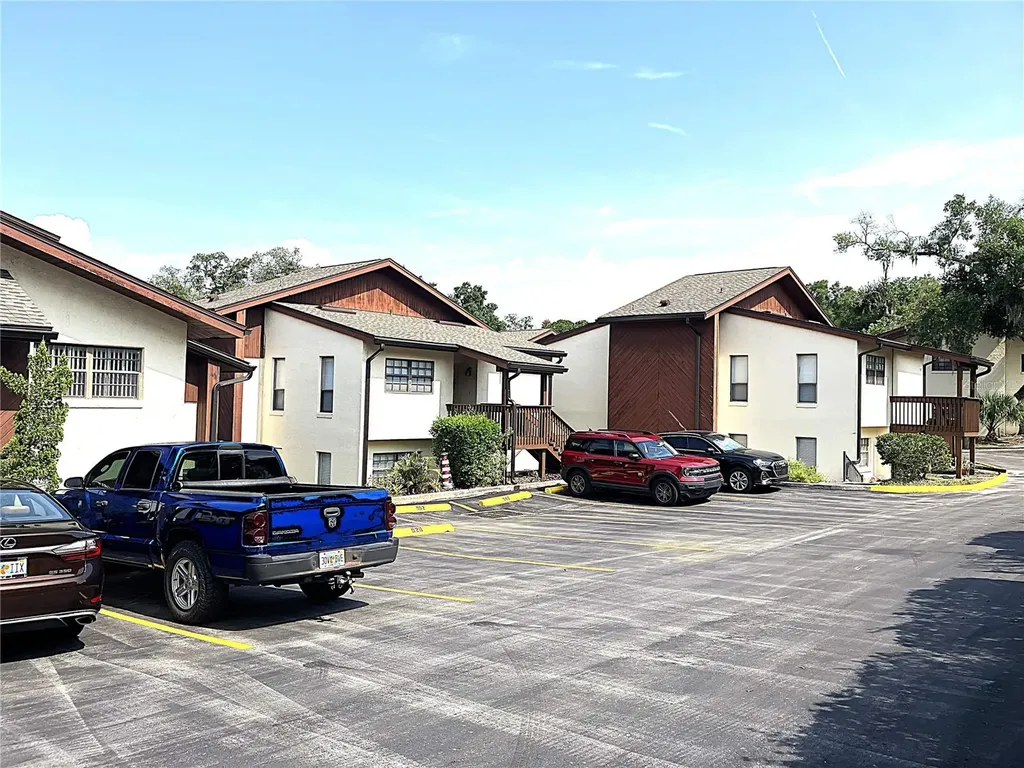 956 5th Street Clermont FL 34711