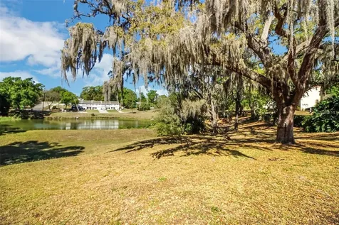 956 5th Street Clermont FL 34711