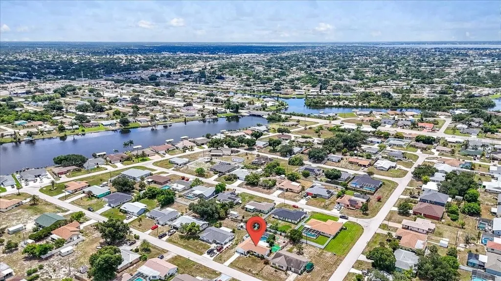 885 Fairfax Terrace NW Port Charlotte FL 33948