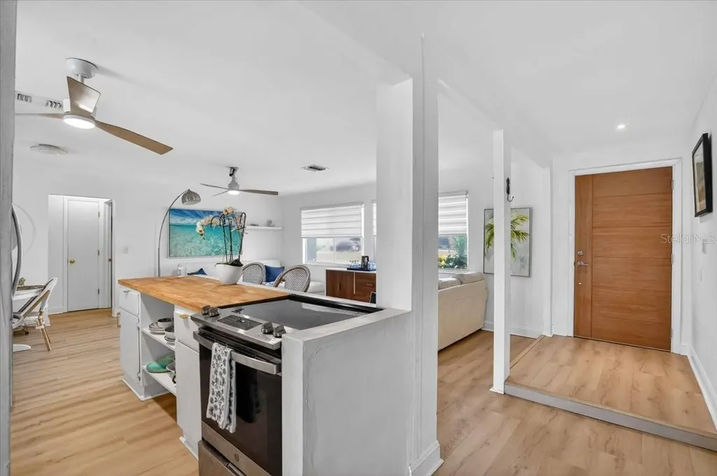 885 Fairfax Terrace NW Port Charlotte FL 33948