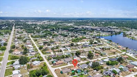 885 Fairfax Terrace NW Port Charlotte FL 33948