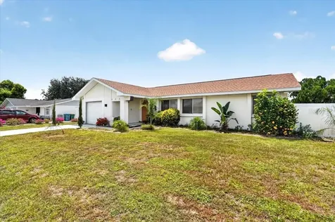885 Fairfax Terrace NW Port Charlotte FL 33948