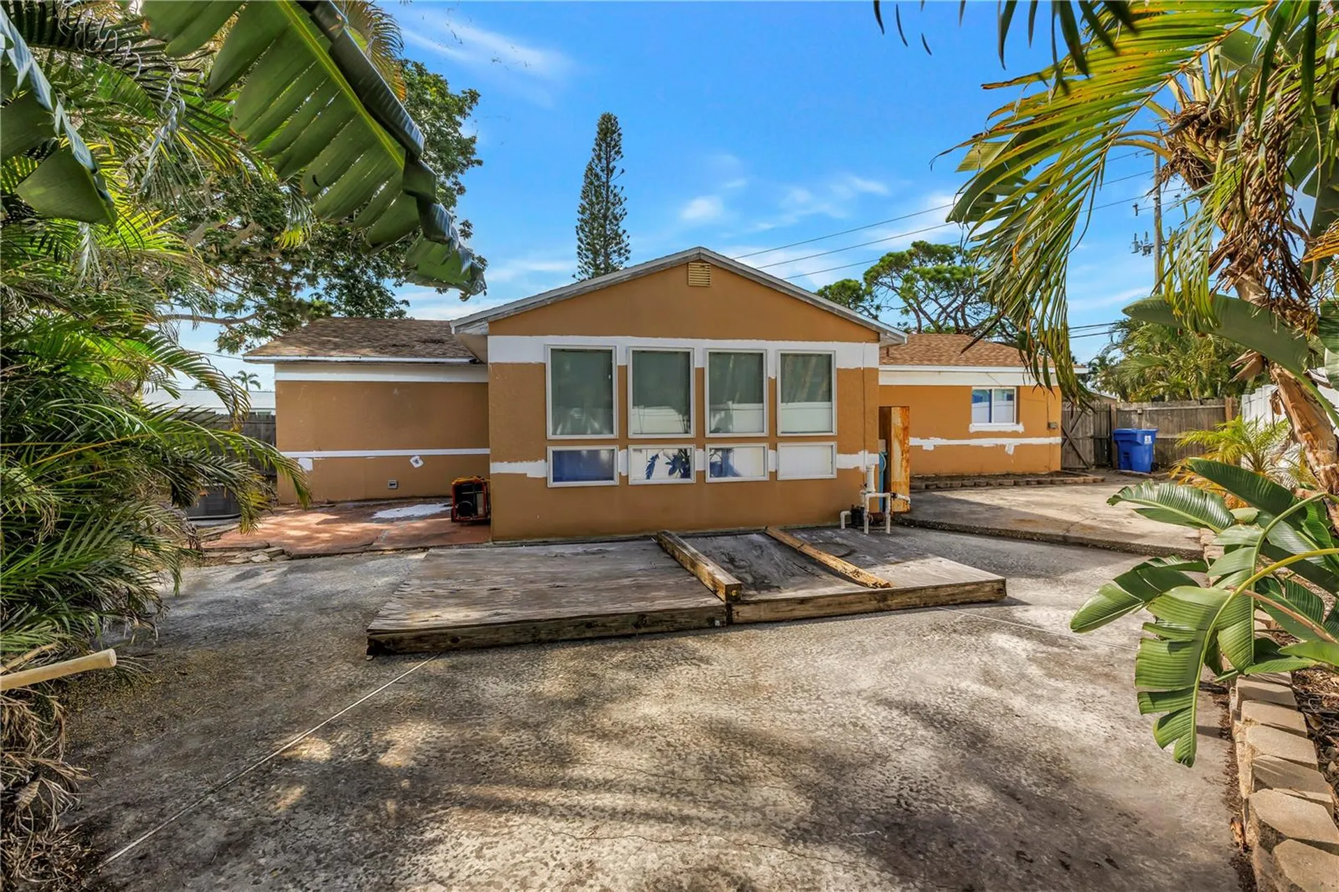7901 Causeway Boulevard S St Petersburg FL 33707