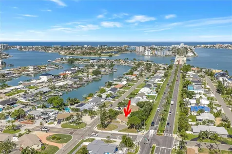 7901 Causeway Boulevard S St Petersburg FL 33707