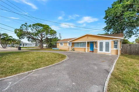 7901 Causeway Boulevard S St Petersburg FL 33707