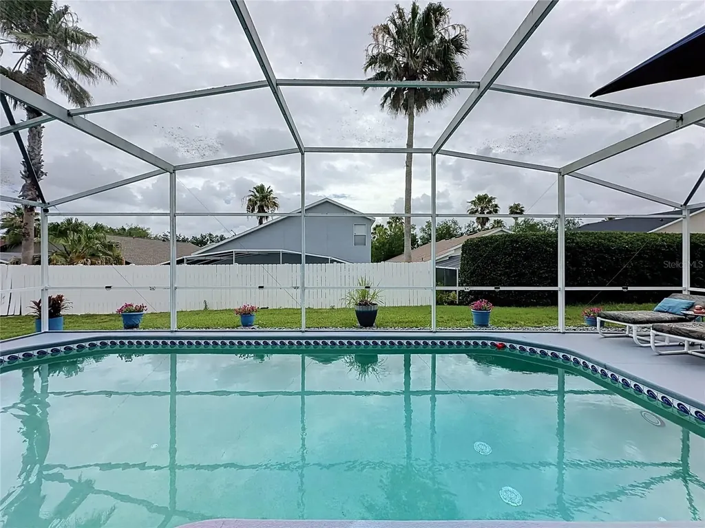208 Castlemain Circle Davenport FL 33897