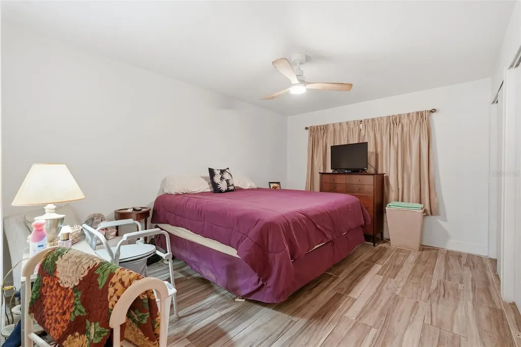 9920 Daffodil Pinellas Park FL 33782