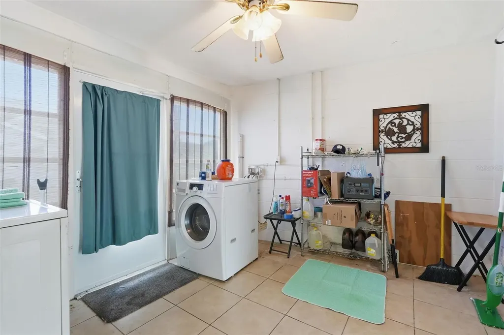 9920 Daffodil Pinellas Park FL 33782