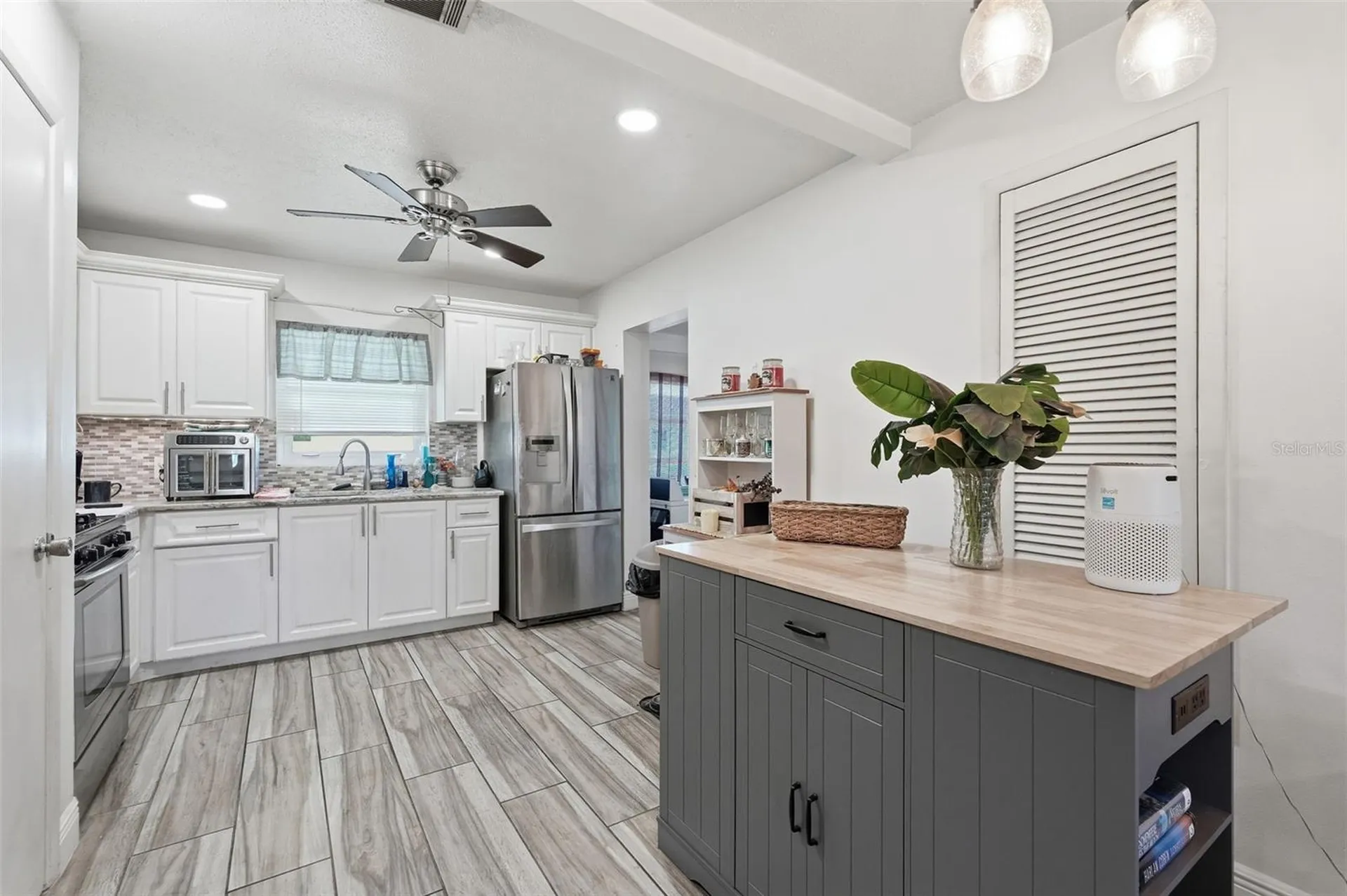 9920 Daffodil Pinellas Park FL 33782