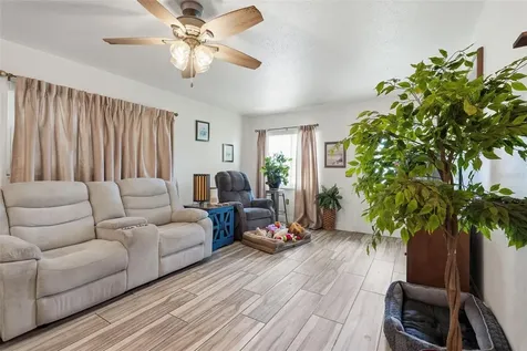9920 Daffodil Pinellas Park FL 33782