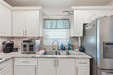 9920 Daffodil Pinellas Park FL 33782