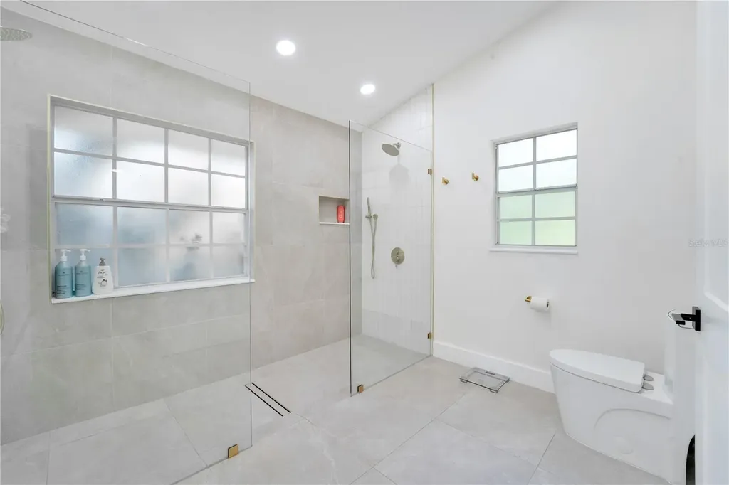 4811 Klosterman Oaks Boulevard Palm Harbor FL 34683