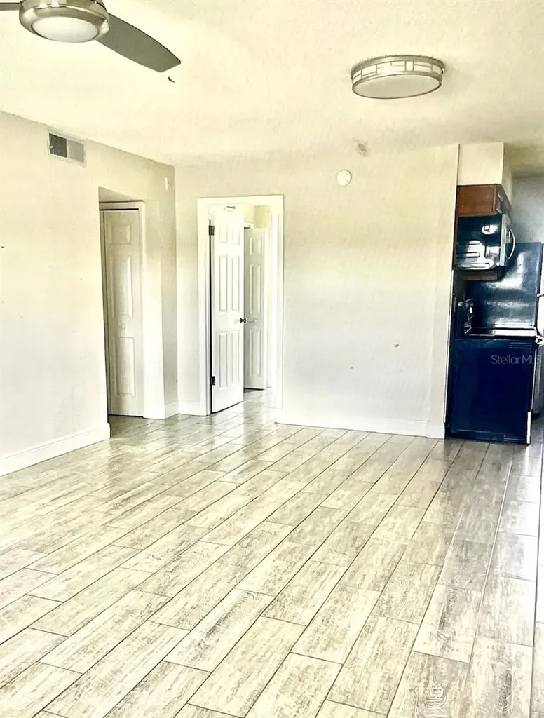 837 Sky Lake Circle Orlando FL 32809
