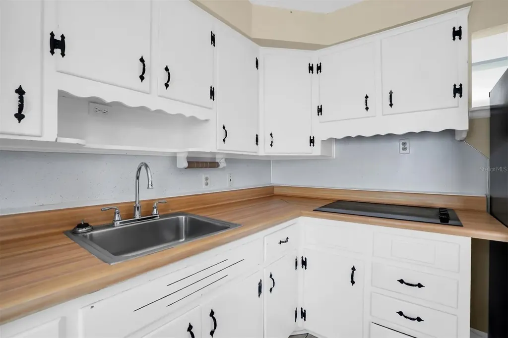 430 55th Street N St Petersburg FL 33710