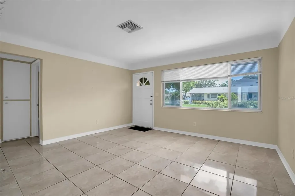 430 55th Street N St Petersburg FL 33710