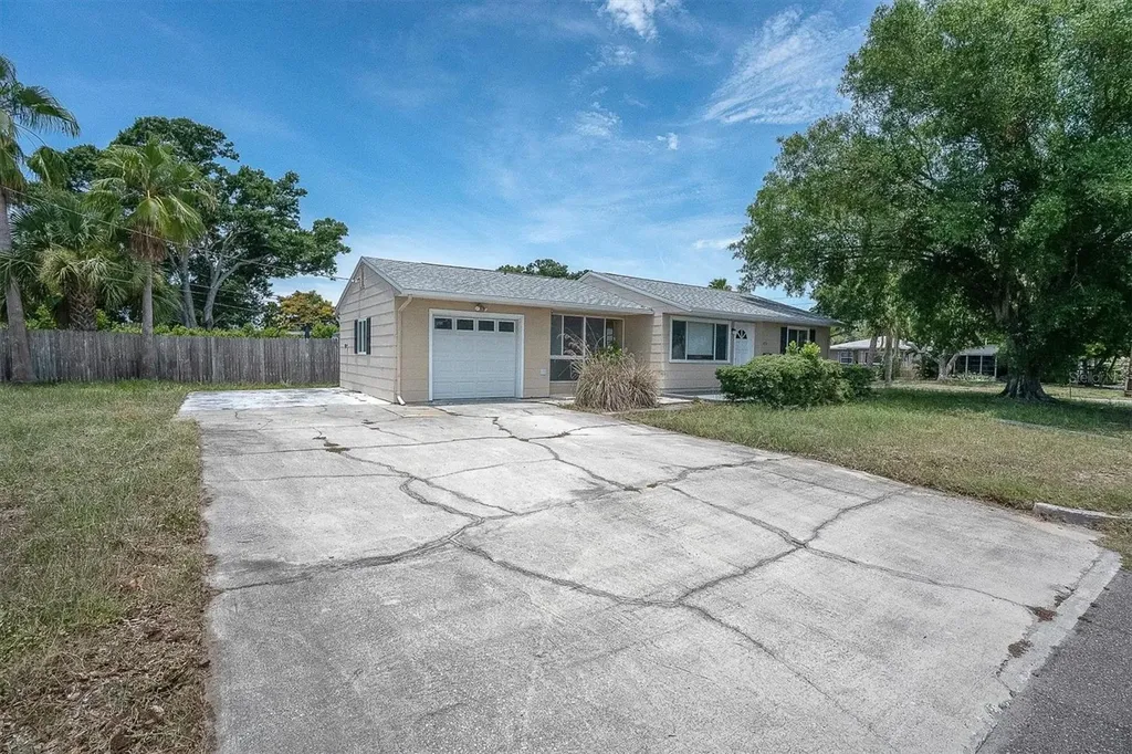 430 55th Street N St Petersburg FL 33710