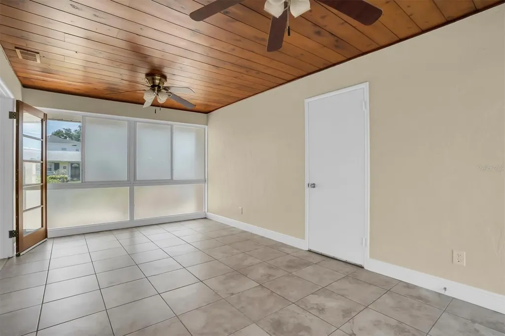 430 55th Street N St Petersburg FL 33710