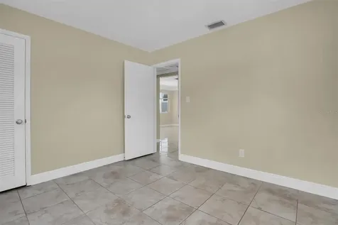 430 55th Street N St Petersburg FL 33710
