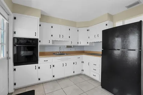 430 55th Street N St Petersburg FL 33710
