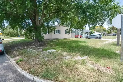 430 55th Street N St Petersburg FL 33710