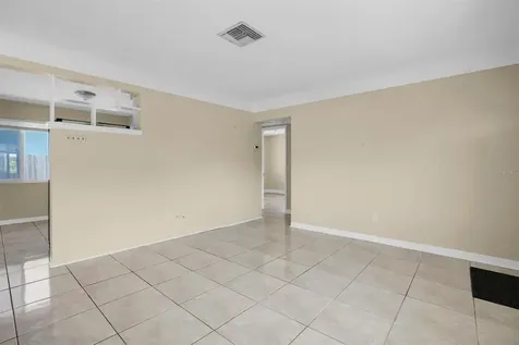 430 55th Street N St Petersburg FL 33710