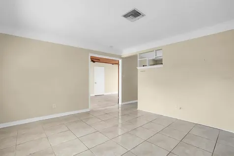 430 55th Street N St Petersburg FL 33710