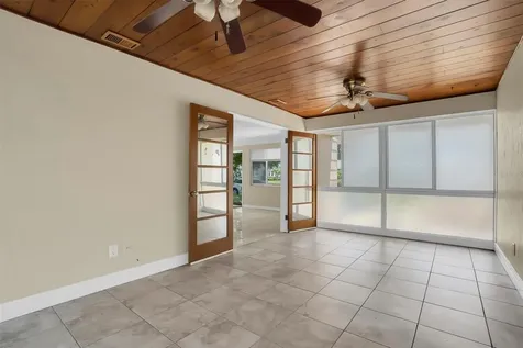 430 55th Street N St Petersburg FL 33710