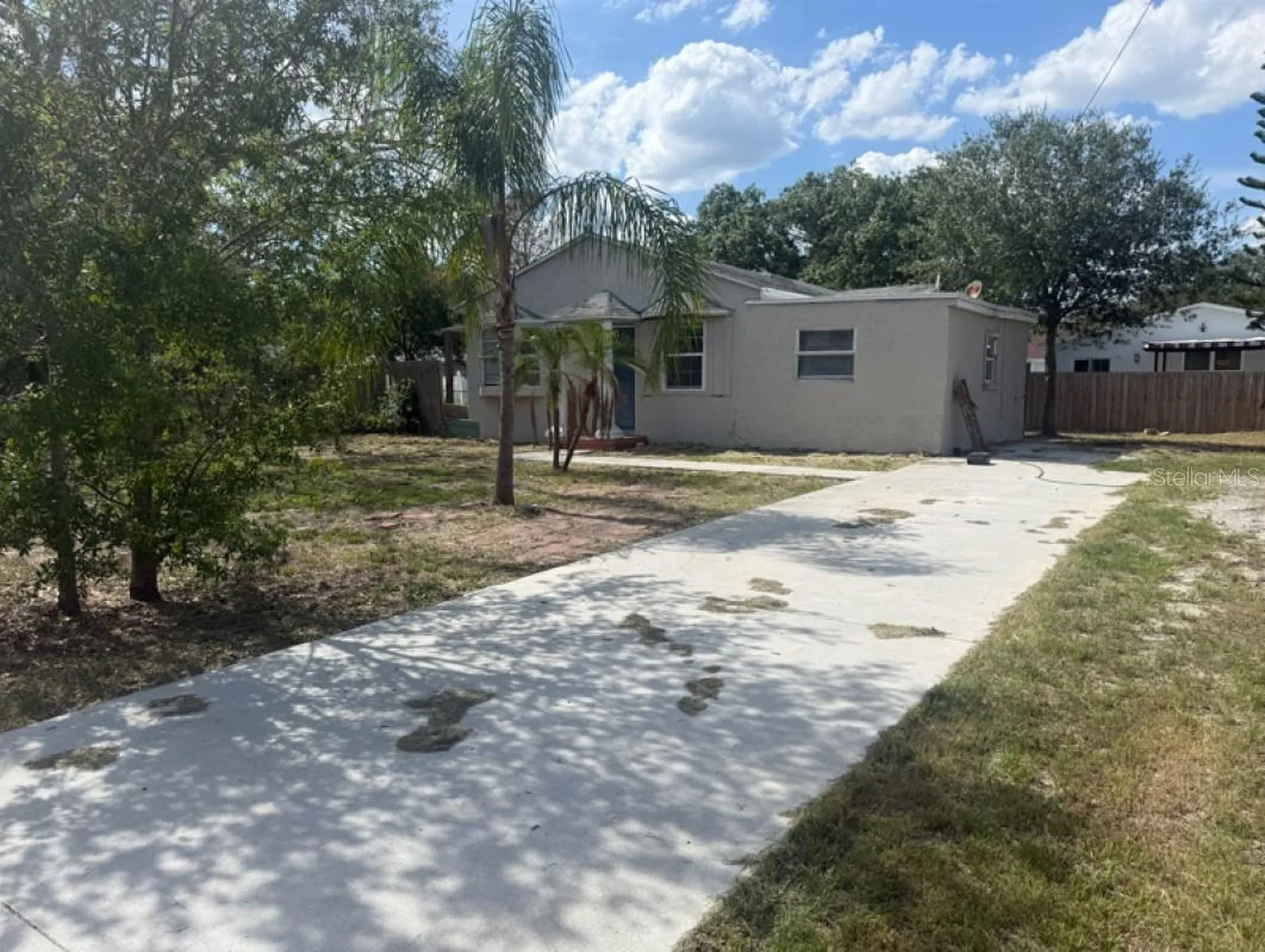 3005 W Van Buren Drive Tampa FL 33611