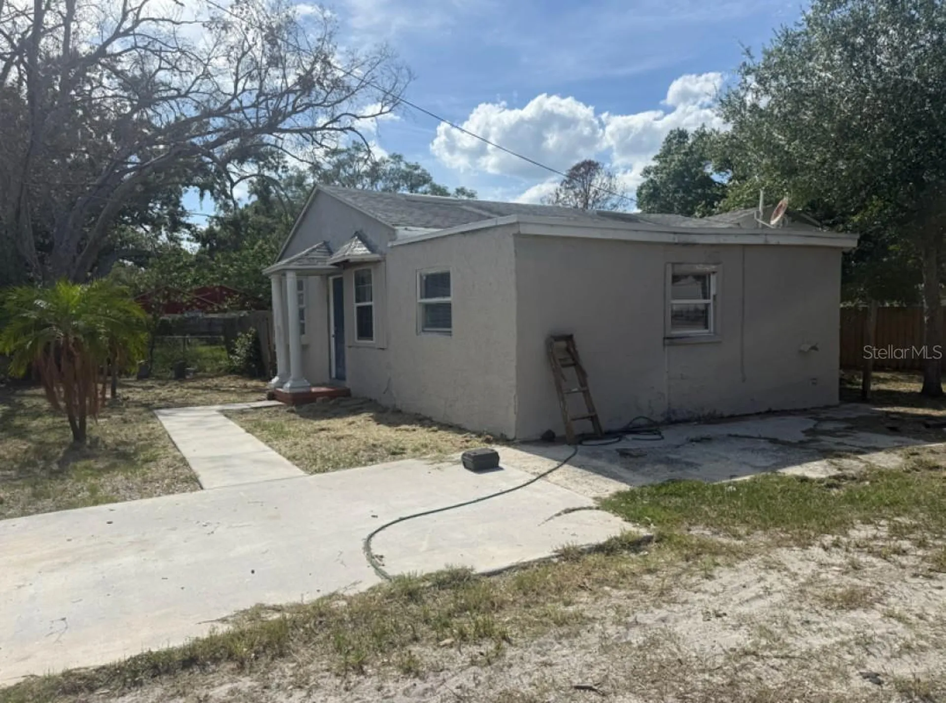 3005 W Van Buren Drive Tampa FL 33611